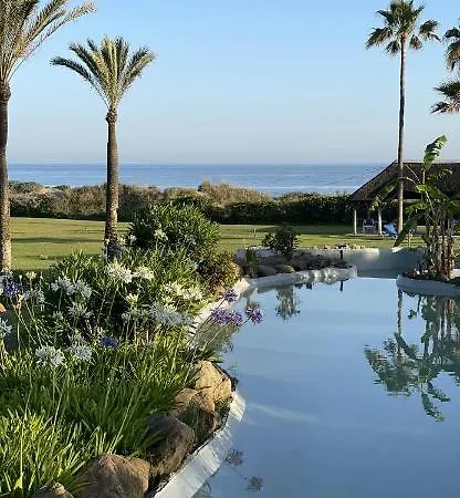 Fantastic In First Line Beach דירה